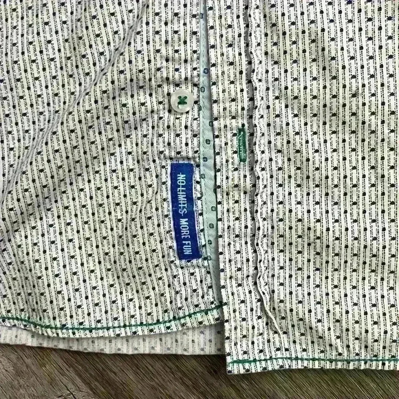 Men’s button up short sleeve shirt - Picture 4 of 6